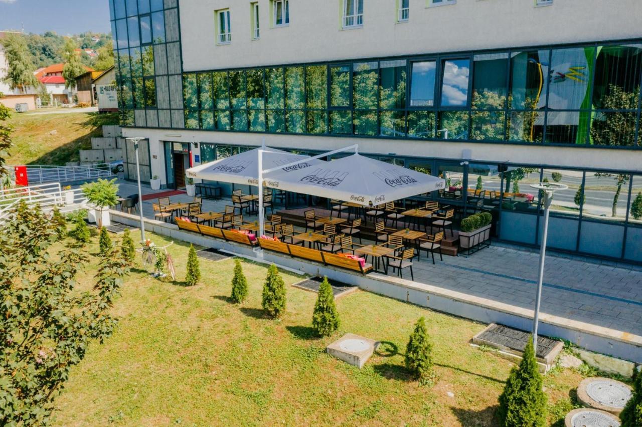 University Hotel Dorrah Tuzla Kültér fotó